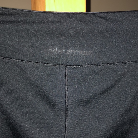 Under Armour workout capris - Picture 7 of 9